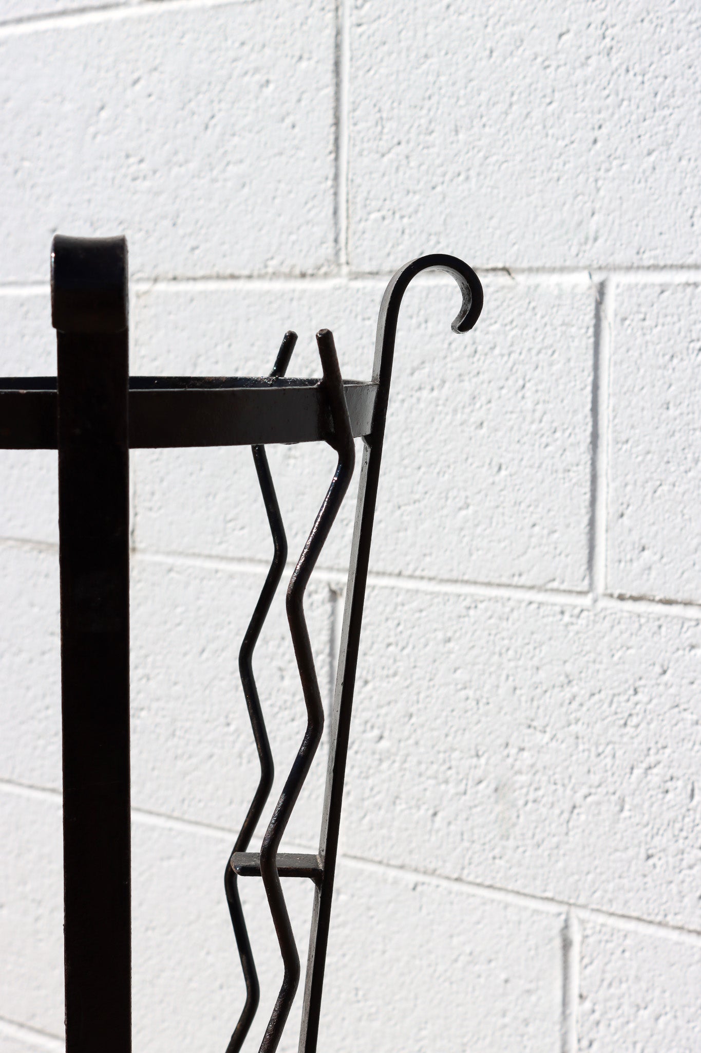 001 | French Black-Painted Metal Jardinière